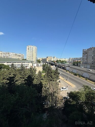 Satılır 2 otaqlı köhnə tikili 65 m², Xalqlar Dostluğu m., photo 9 from 13