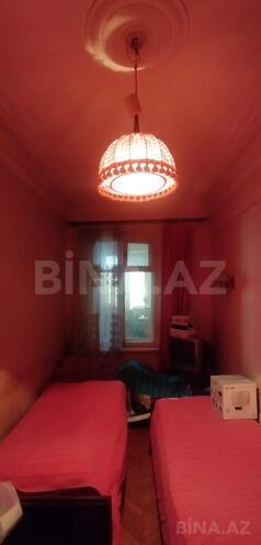 Satılır 2 otaqlı köhnə tikili 70 m², 28 May m., photo 12 from 14