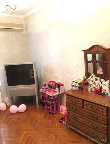 Satılır 3 otaqlı köhnə tikili 100 m², 28 May m., photo 4 from 18