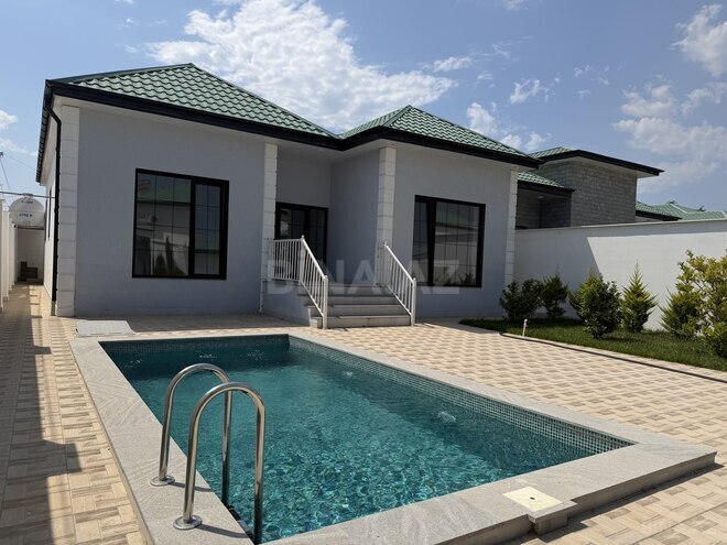 Satılır 4 otaqlı həyət evi/bağ evi 148 m², Buzovna q., photo 1 from 15