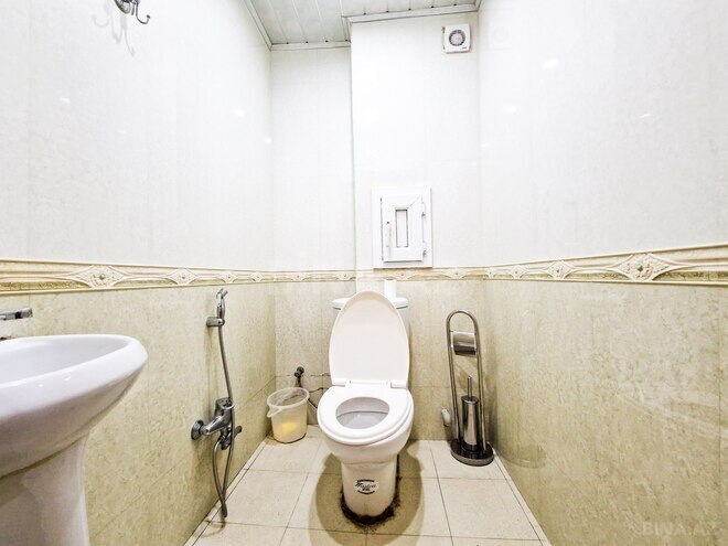 Сдаётся 3-комн. новостройка 120 м², м. Нефтчиляр, photo 14 from 17