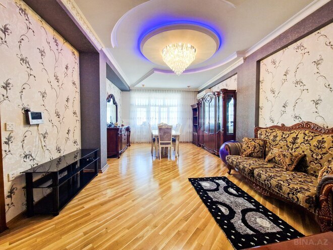 Сдаётся 3-комн. новостройка 120 м², м. Нефтчиляр, photo 3 from 17