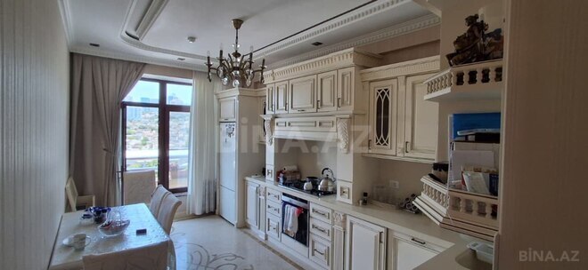 Сдаётся 3-комн. новостройка 170 м², м. Низами, photo 24 from 32