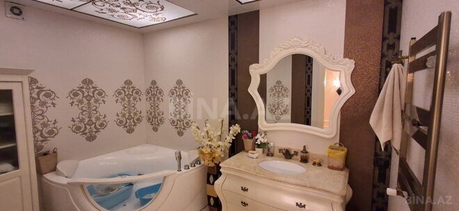 Сдаётся 3-комн. новостройка 170 м², м. Низами, photo 30 from 32