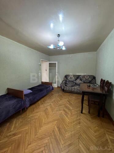 Сдаётся 1-комн. вторичка 35 м², м. Элмляр Академиясы, photo 1 from 10