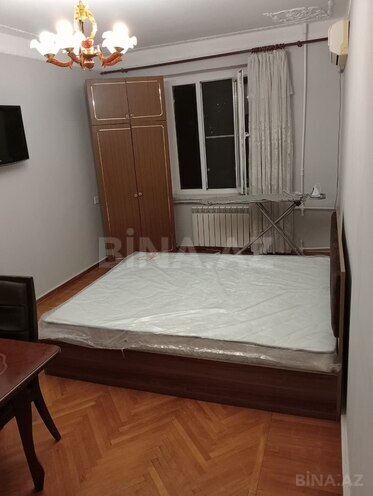 İcarəyə verilir 3 otaqlı köhnə tikili 80 m², 8 Noyabr m., photo 1 from 13
