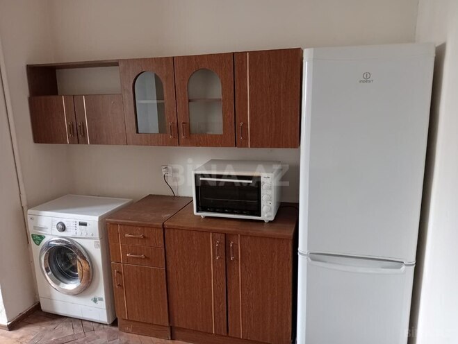 İcarəyə verilir 3 otaqlı köhnə tikili 80 m², 8 Noyabr m., photo 8 from 13