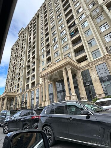 Продаётся 4-комн. новостройка 171 м², м. Шах Исмаил Хатаи, photo 1 from 9
