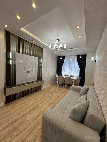 Продаётся 2-комн. новостройка 65 м², м. Ази Асланов, photo 1 from 13