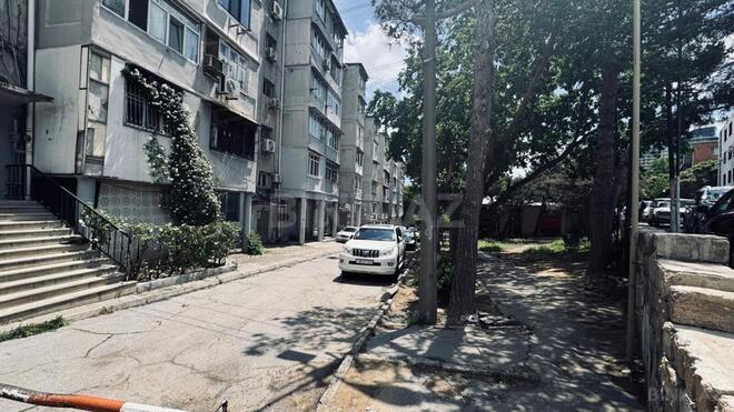 Satılır 3 otaqlı köhnə tikili 75 m², Nizami m., photo 3 from 17