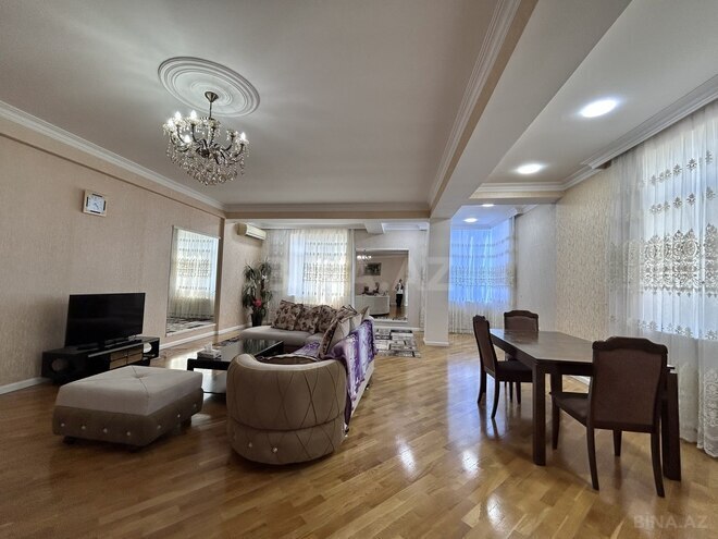 İcarəyə verilir 3 otaqlı yeni tikili 170 m², 28 May m., photo 9 from 25