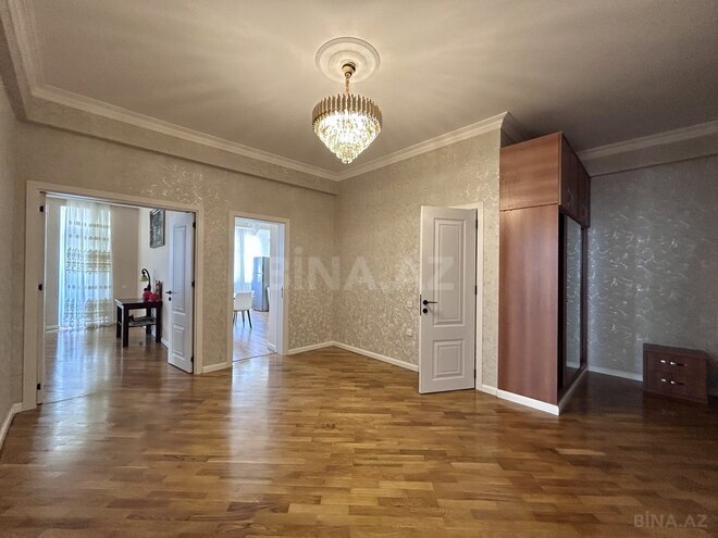 İcarəyə verilir 3 otaqlı yeni tikili 170 m², 28 May m., photo 21 from 25