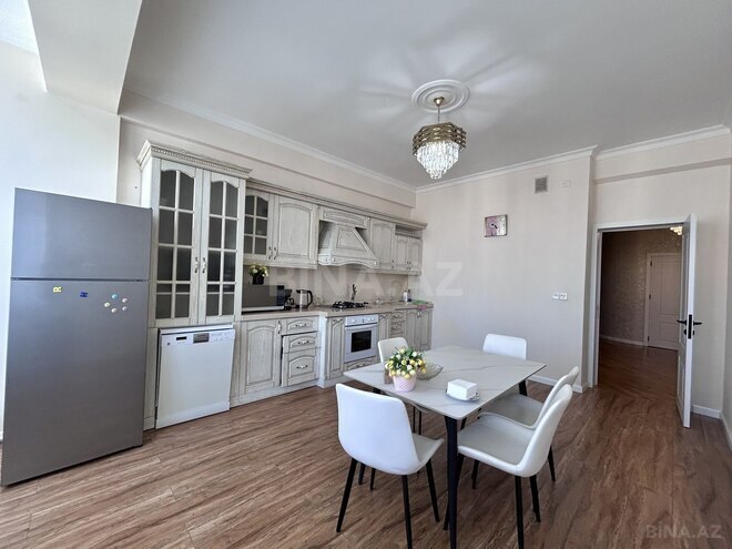 İcarəyə verilir 3 otaqlı yeni tikili 170 m², 28 May m., photo 1 from 25