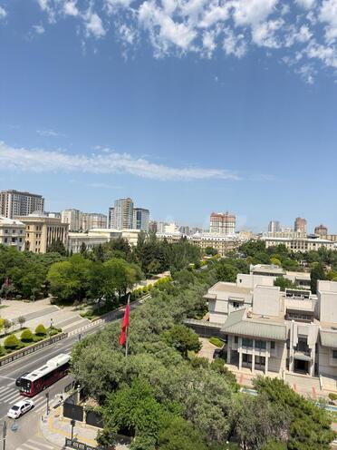 Satılır 5 otaqlı köhnə tikili 200 m², Nəsimi r., photo 30 from 31