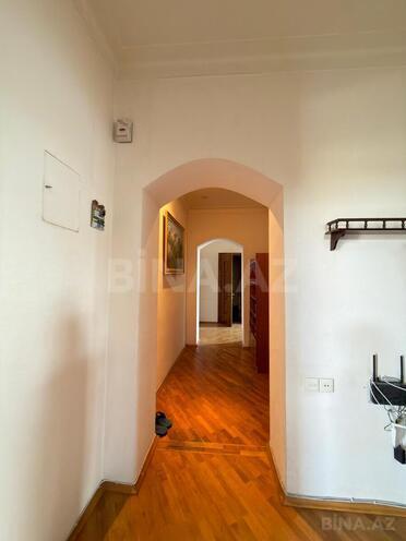 Satılır 5 otaqlı köhnə tikili 200 m², Nəsimi r., photo 5 from 31