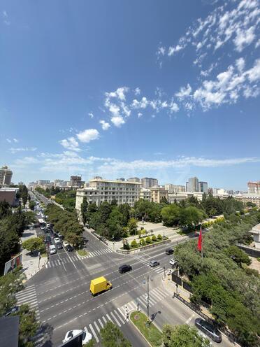 Satılır 5 otaqlı köhnə tikili 200 m², Nəsimi r., photo 28 from 31