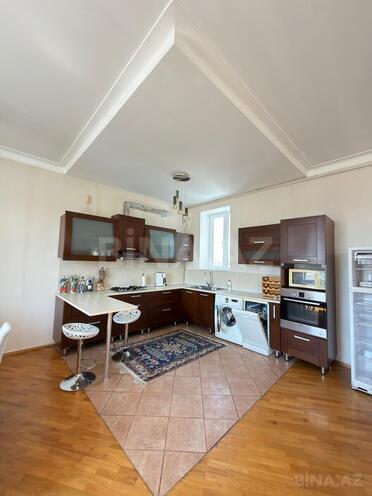 Satılır 5 otaqlı köhnə tikili 200 m², Nəsimi r., photo 11 from 31