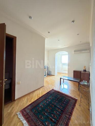 Satılır 5 otaqlı köhnə tikili 200 m², Nəsimi r., photo 25 from 31