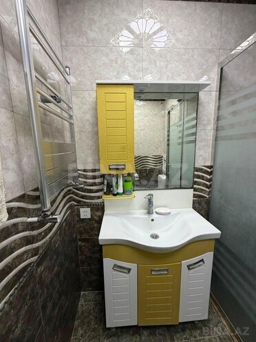 Продаётся 3-комн. вторичка 100 м², м. Иншаатчылар, photo 15 from 21