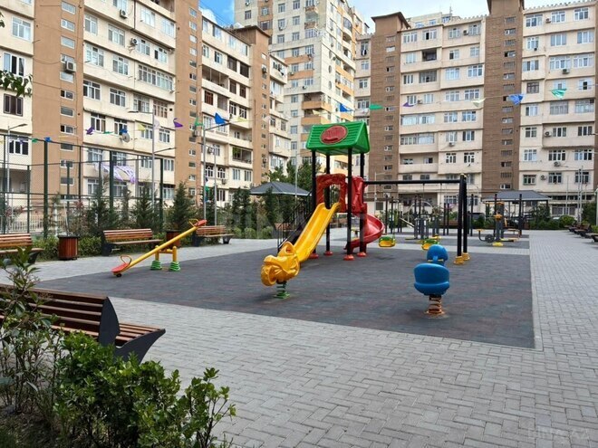 Продаётся 3-комн. вторичка 100 м², м. Иншаатчылар, photo 4 from 21