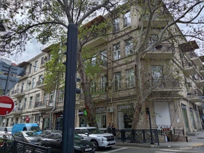 Satılır 1 otaqlı köhnə tikili 30 m², 28 May m., photo 1 from 6