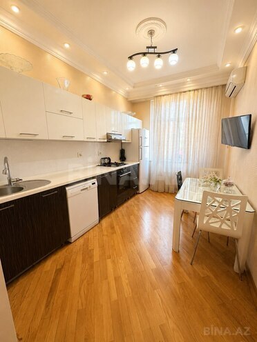 İcarəyə verilir 3 otaqlı yeni tikili 125 m², 8 Noyabr m., photo 5 from 18