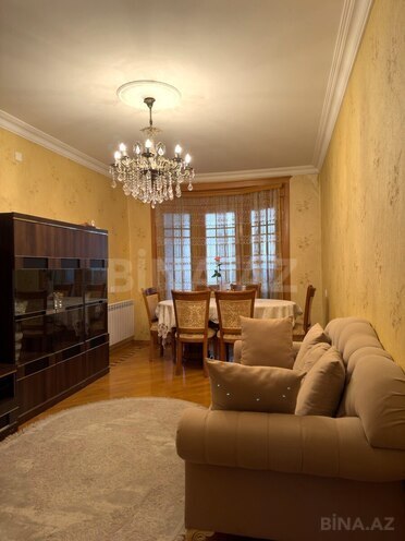 Satılır 3 otaqlı köhnə tikili 65 m², Həzi Aslanov m., photo 1 from 18