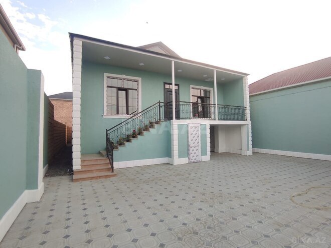 Satılır 4 otaqlı həyət evi/bağ evi 130 m², Saray q., photo 1 from 13