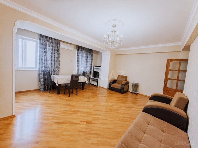 Satılır 2 otaqlı köhnə tikili 60 m², Elmlər Akademiyası m., photo 5 from 12