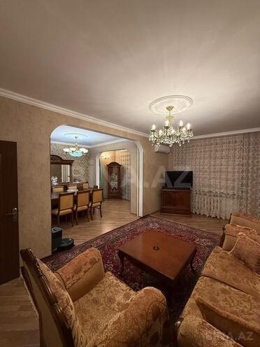 Satılır 4 otaqlı köhnə tikili 120 m², Xalqlar Dostluğu m., photo 4 from 14