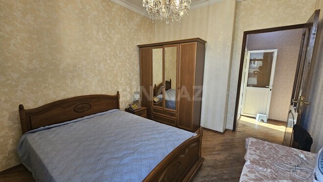 Продаётся 2-комн. вторичка 56 м², м. Низами, photo 8 from 12