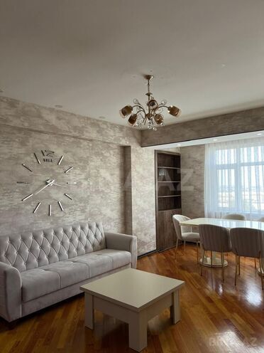 Сдаётся 2-комн. новостройка 102 м², м. Кара Караев, photo 1 from 12