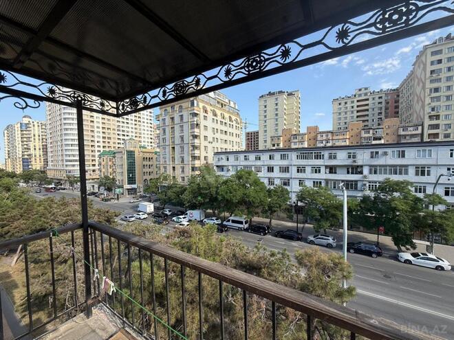Satılır 2 otaqlı köhnə tikili 50 m², Elmlər Akademiyası m., photo 1 from 19