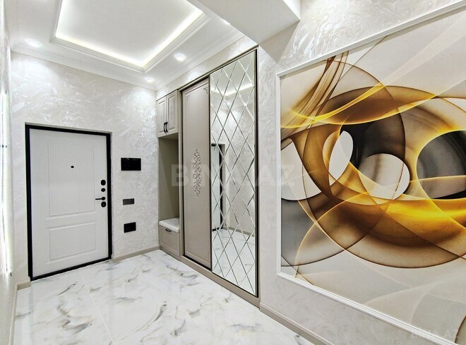 Продаётся 3-комн. новостройка 91.6 м², м. Кара Караев, photo 1 from 14