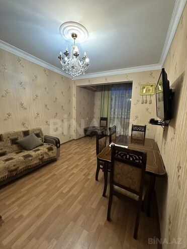 Сдаётся 2-комн. вторичка 65 м², м. Гянджлик, photo 1 from 12