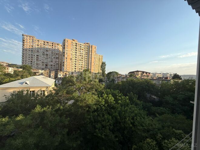 Продаётся 2-комн. вторичка 50 м², м. Элмляр Академиясы, photo 18 from 22