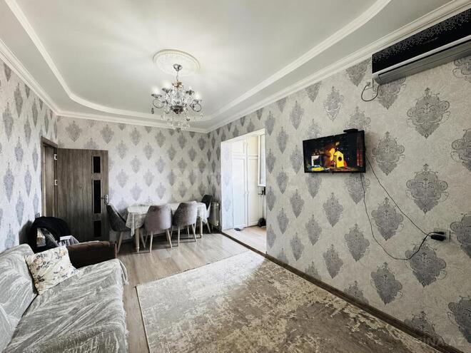 Satılır 2 otaqlı köhnə tikili 50 m², Yeni Günəşli q., photo 1 from 9
