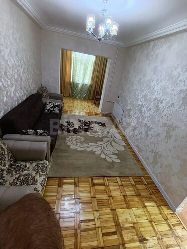 Satılır 2 otaqlı köhnə tikili 55 m², Xalqlar Dostluğu m., photo 1 from 15