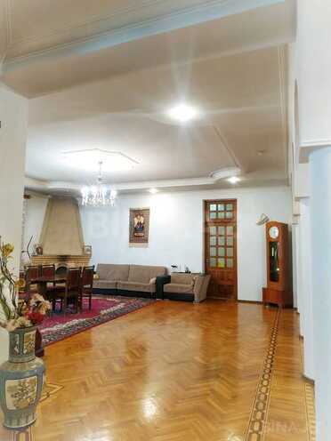 Satılır 10 otaqlı həyət evi/bağ evi 1 000 m², Badamdar q., photo 8 from 20