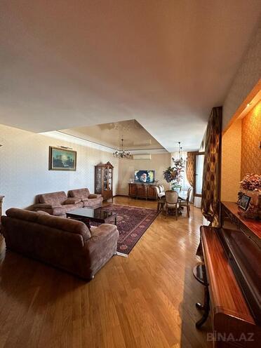 Продаётся 4-комн. новостройка 175 м², м. Элмляр Академиясы, photo 1 from 23