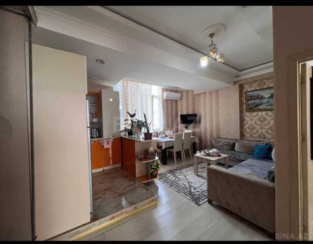 Сдаётся 3-комн. новостройка 75 м², м. Ази Асланов, photo 1 from 8