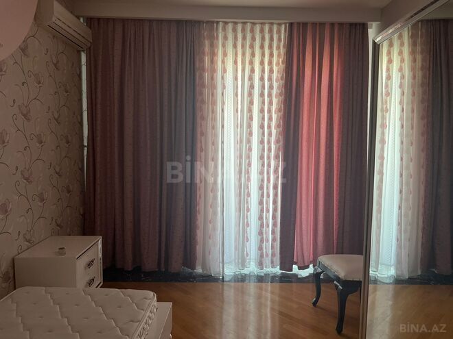 İcarəyə verilir 4 otaqlı yeni tikili 190 m², 28 May m., photo 13 from 24