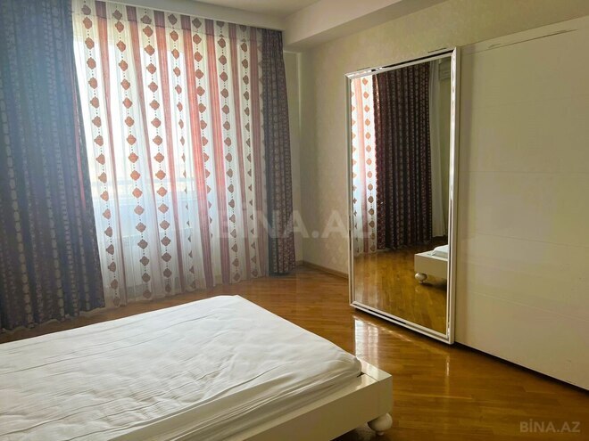 İcarəyə verilir 4 otaqlı yeni tikili 190 m², 28 May m., photo 7 from 24