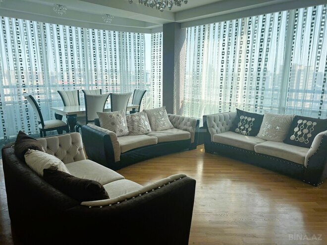 İcarəyə verilir 4 otaqlı yeni tikili 190 m², 28 May m., photo 3 from 24