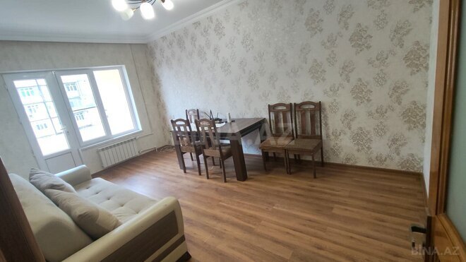 Продаётся 2-комн. вторичка 60 м², Хатаинский р., photo 1 from 10