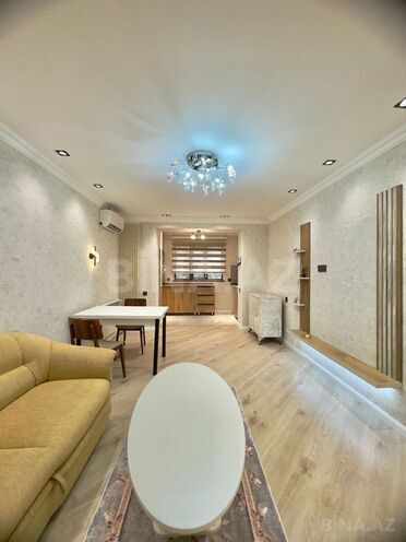 Продаётся 2-комн. вторичка 45 м², м. Нариман Нариманов, photo 1 from 10