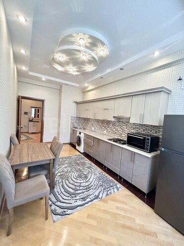 Сдаётся 3-комн. новостройка 130 м², м. Иншаатчылар, photo 8 from 13