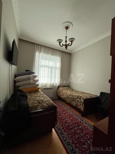 Satılır 4 otaqlı həyət evi/bağ evi 316 m², Novxanı q., photo 8 from 32