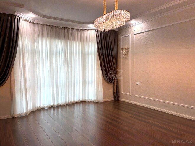 Satılır 8 otaqlı həyət evi/bağ evi 400 m², Səbail r., photo 3 from 16