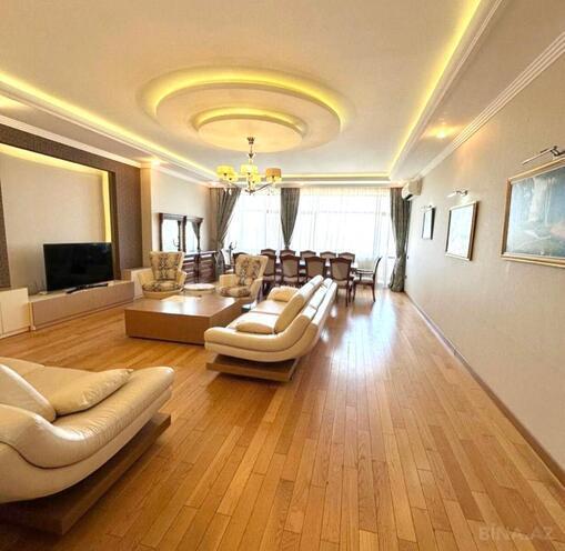 Продаётся 4-комн. новостройка 195 м², м. Элмляр Академиясы, photo 1 from 15